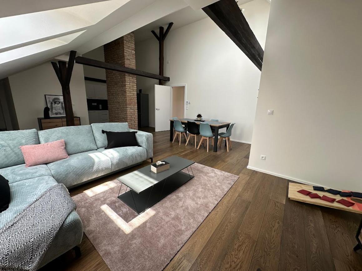 Loft Apartments Prague Luaran gambar